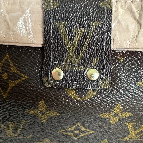 Customized 
Louis Vuitton Monogram Crossbody with missing strap 
12” x 9” x 3” - Picture 6 of 16